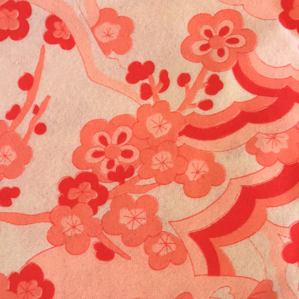 VTG Beautiful handcrafted flowered cotton polyester fabric 1-1/2 yds $15